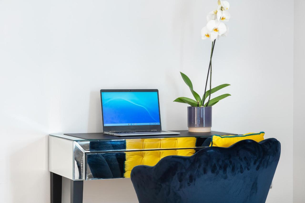 Stunning Apartment With Underground Parking! London Luaran gambar